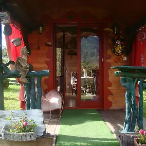 Les Patins A Roulottes Ferienhaus Yenne