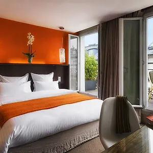 B Montmartre Paris